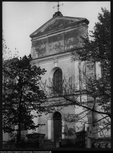 Stawiski, kości&oacute;ł