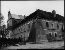 Zaręby Kościelne, zespół kościelno-klasztorny