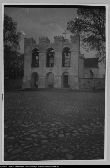 Rutki, brama-dzwonnica