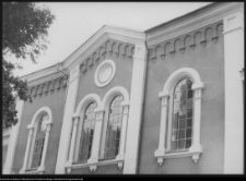 Jał&oacute;wka, kości&oacute;ł