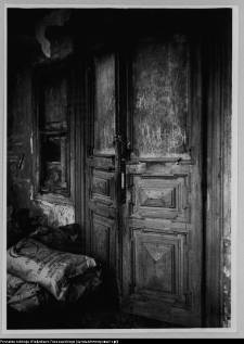 Łosośna, drewniany dw&oacute;r