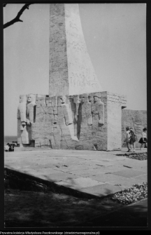 Kołobrzeg, Pomnik Zaślubin Polski z Morzem