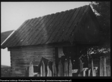 Jasionowo, lamus przy domu nr 15