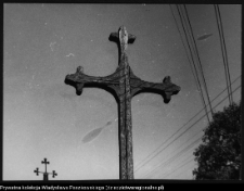 Jaminy, krzyż przydrożny