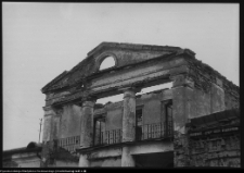 Lewickie, dw&oacute;r