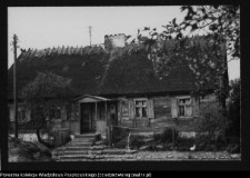 Radził&oacute;w, dawny dworek