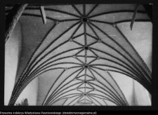 Wizna, odbudowa kościoła (sklepienie)