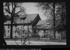 Rogajny, budynki gospodarcze