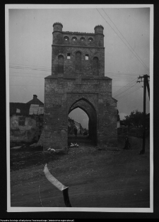 Szydł&oacute;w, Brama Krakowska