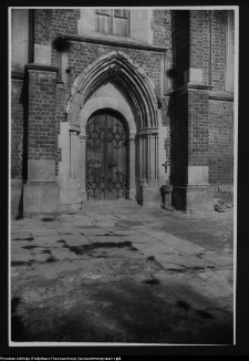 Szydł&oacute;w, kości&oacute;ł św. Władysława