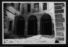 Supraśl, Pałac Opat&oacute;w