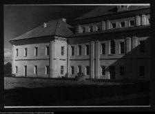 Supraśl, Pałac Opat&oacute;w