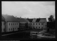 Supraśl, Pałac Opat&oacute;w