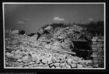 Supraśl, Pałac Opat&oacute;w, odgruzowywanie