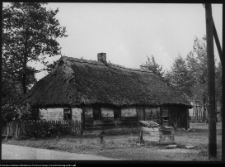 Knorydy, chata wiejska