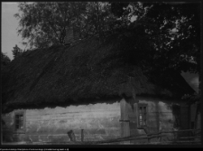 Knorydy, chata wiejska