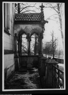 Supraśl, neogotycka kapliczka na cmentarzu