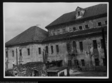 Supraśl, Pałac Opat&oacute;w