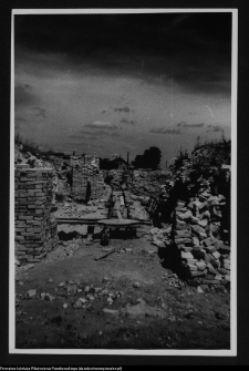 Supraśl, pobazyliański zesp&oacute;ł cerkiewno-klasztorny - odgruzowywanie