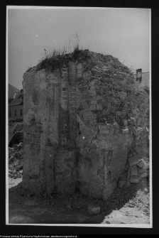 Supraśl, pobazyliański zesp&oacute;ł cerkiewno-klasztorny - odgruzowywanie