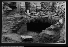 Supraśl, pobazyliański zesp&oacute;ł cerkiewno-klasztorny - odgruzowywanie