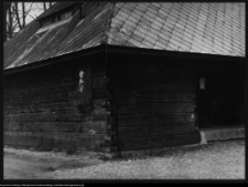 Kamienny Dw&oacute;r, lamus drewniany