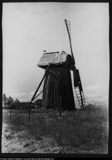 Wiatrak koło Juchnowca