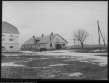 Drogoszewo, budynki gospodarcze podworskie