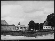 Straduny, dw&oacute;r