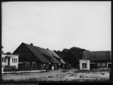 Straduny, podworskie budynki gospodarcze