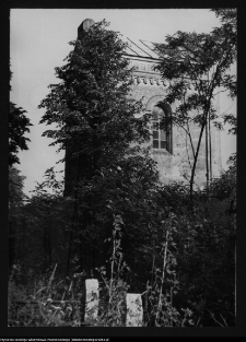 Drozdowo, kaplica grobowa Lutosławskich