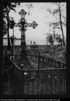 Niedźwiadna, cmentarz