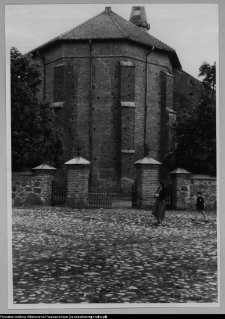 Wąsosz, kości&oacute;ł gotycki, widok na prezbiterium