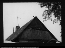 Cwaliny Duże, szczyt domu 22