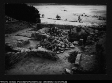 Mielnik, ruiny gotyckiego kościoła Świętej Tr&oacute;jcy