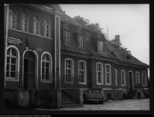 Mieduniszki Wielkie, fragment elewacji frontowej pałacu