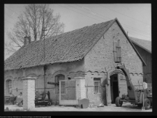 Mieduniszki Wielkie, budynek gospodarczy