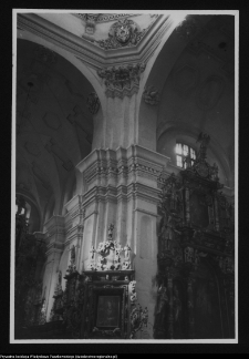 Sierak&oacute;w, kości&oacute;ł