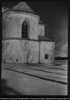 Krasnyb&oacute;r, kości&oacute;ł