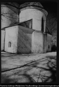 Krasnyb&oacute;r, kości&oacute;ł