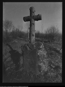 Puńsk, nagrobek Wincentego Wykowskiego