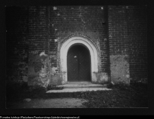 Niedźwiadna, kości&oacute;ł