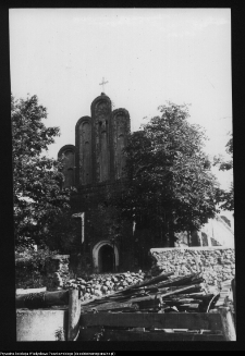 Niedźwiadna, kości&oacute;ł