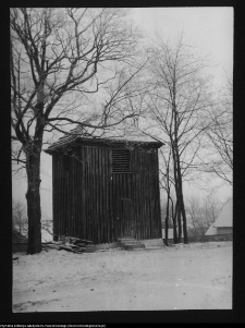 Niedźwiadna, dzwonnica przy kościele