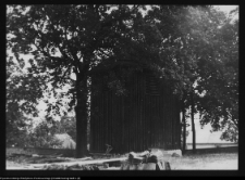 Niedźwiadna, dzwonnica przy kościele