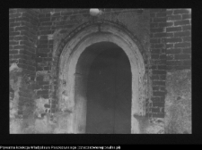 Niedźwiadna, kości&oacute;ł