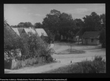 Niedźwiadna, zabudowa wiejska