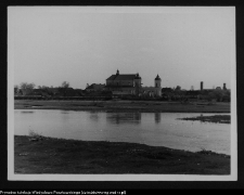 Tykocin, widok na kości&oacute;ł od strony Narwi