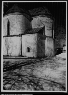 Krasnyb&oacute;r, kości&oacute;ł