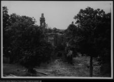 Mielnik, ruiny gotyckiego kościoła Świętej Tr&oacute;jcy